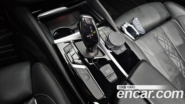 BMW 5-Series 530i M Sport Package Plus
