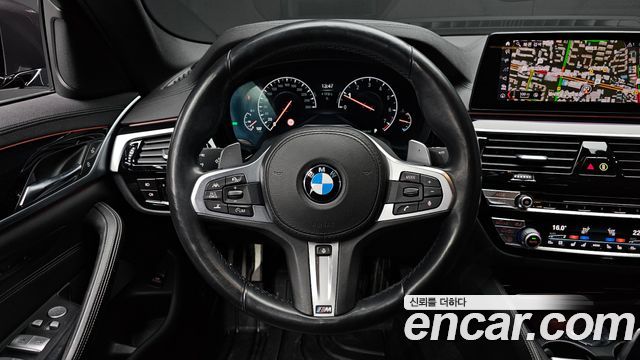 BMW 5-Series 530i M Sport Package Plus