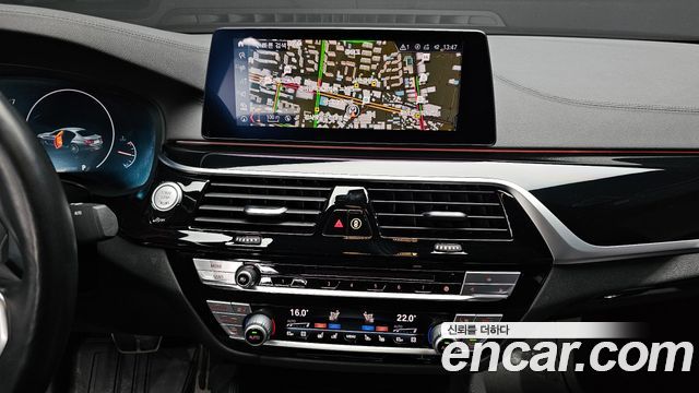 BMW 5-Series 530i M Sport Package Plus