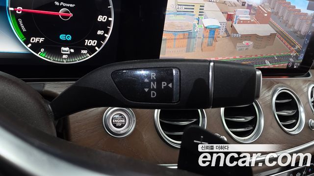 Mercedes-Benz E-Class E300e Exclusive