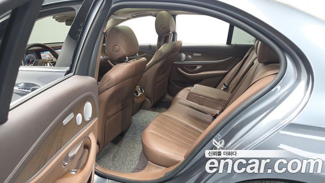 Mercedes-Benz E-Class E300e Exclusive