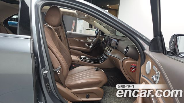 Mercedes-Benz E-Class E300e Exclusive