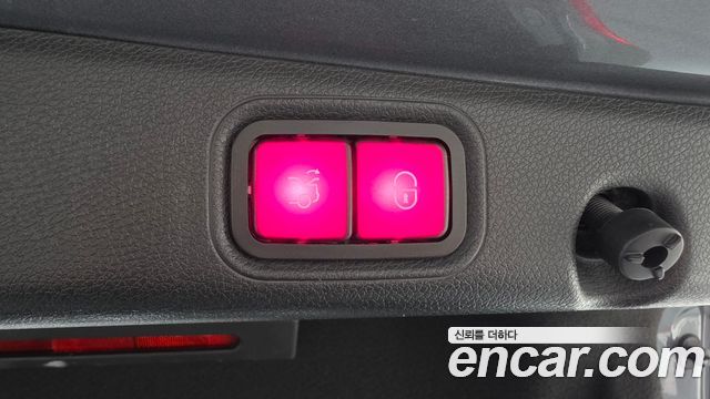 Mercedes-Benz E-Class E300e Exclusive
