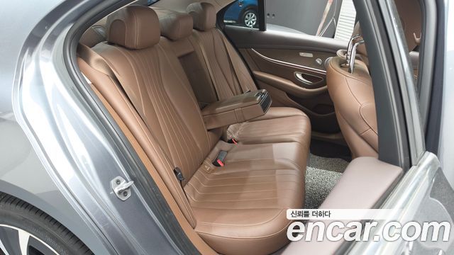 Mercedes-Benz E-Class E300e Exclusive