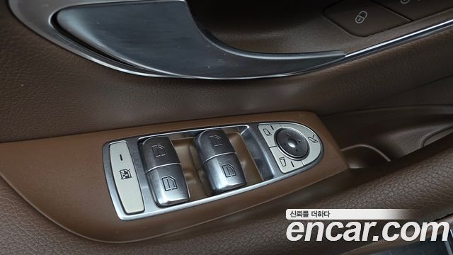 Mercedes-Benz E-Class E300e Exclusive