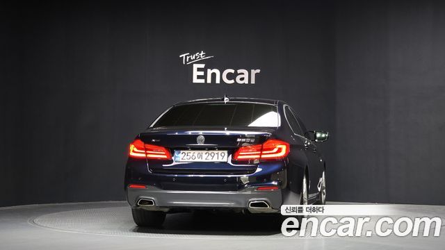 BMW 5-Series 520d xDrive M Sport Package Plus