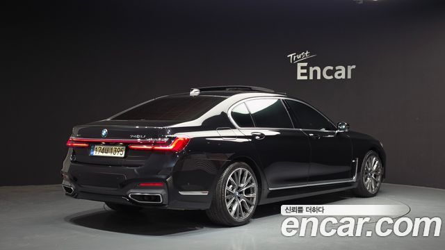 BMW 7-Series 740Li xDrive M Sport Package