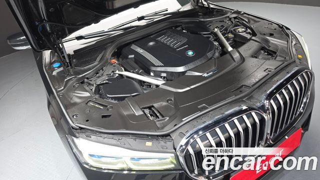 BMW 7-Series 740Li xDrive M Sport Package