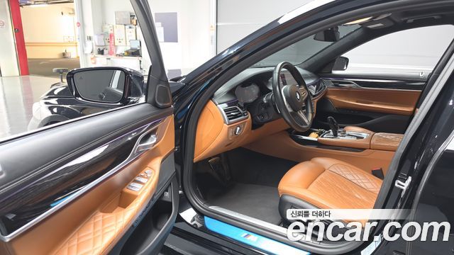 BMW 7-Series 740Li xDrive M Sport Package