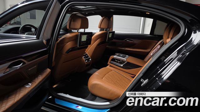 BMW 7-Series 740Li xDrive M Sport Package