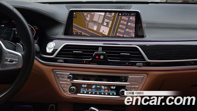 BMW 7-Series 740Li xDrive M Sport Package