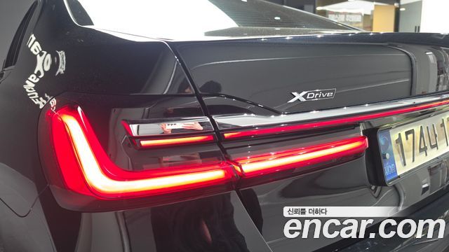 BMW 7-Series 740Li xDrive M Sport Package