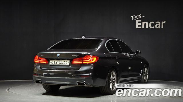 BMW 5-Series 530i xDrive M Sport Package