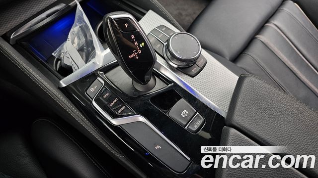 BMW 5-Series 530i xDrive M Sport Package