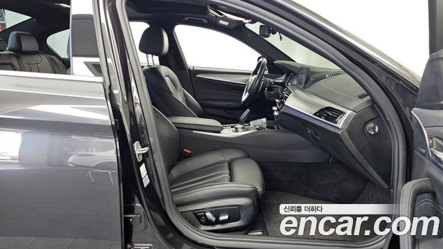 BMW 5-Series 530i xDrive M Sport Package