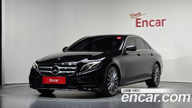 Mercedes-Benz E-Class E300 4MATIC AMG Line