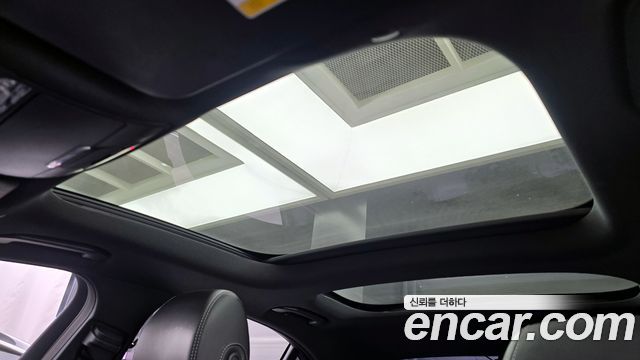 Mercedes-Benz E-Class E300 4MATIC AMG Line