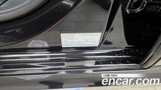 Mercedes-Benz E-Class E300 4MATIC AMG Line