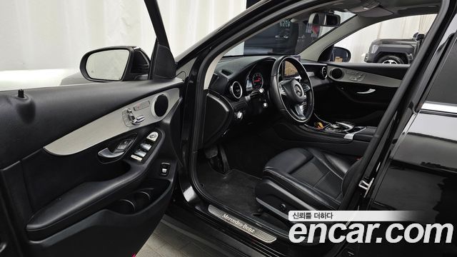 Mercedes-Benz GLC-Class GLC220 d 4MATIC