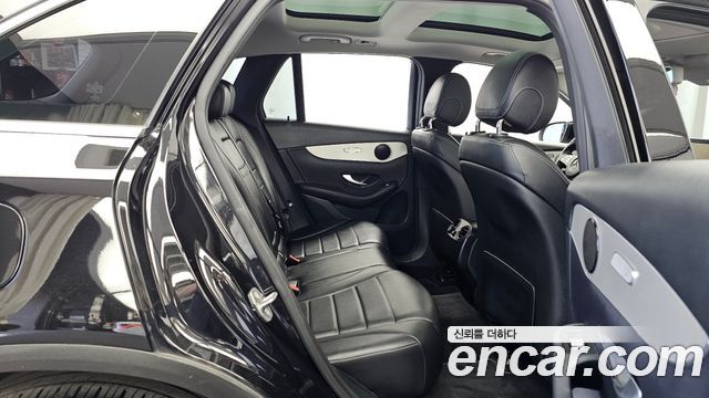 Mercedes-Benz GLC-Class GLC220 d 4MATIC