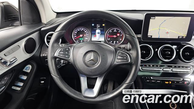 Mercedes-Benz GLC-Class GLC220 d 4MATIC