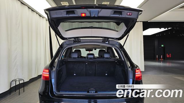 Mercedes-Benz GLC-Class GLC220 d 4MATIC