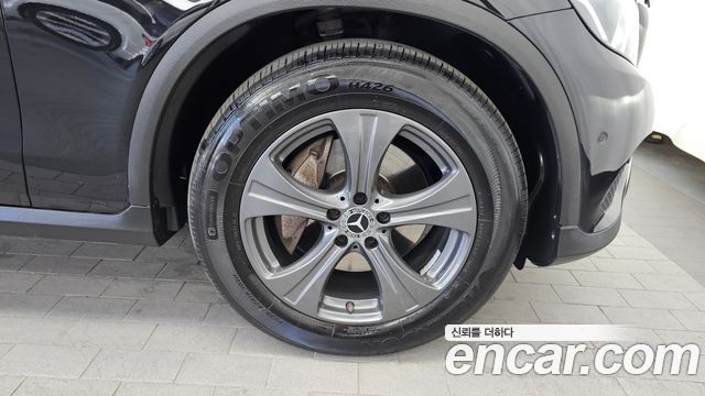 Mercedes-Benz GLC-Class GLC220 d 4MATIC