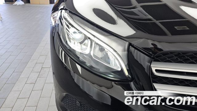 Mercedes-Benz GLC-Class GLC220 d 4MATIC