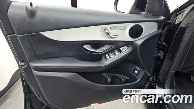 Mercedes-Benz GLC-Class GLC220 d 4MATIC