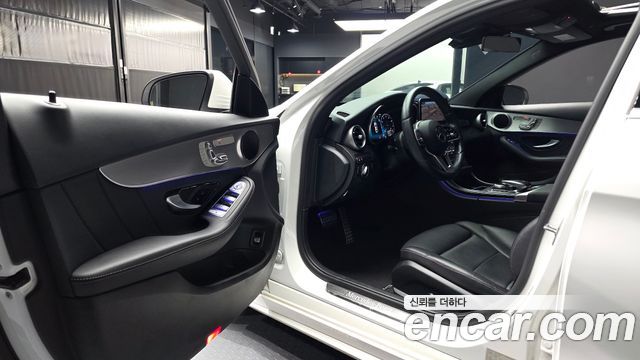 Mercedes-Benz C-Class C200 AMG Line
