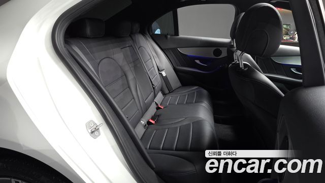 Mercedes-Benz C-Class C200 AMG Line