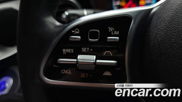 Mercedes-Benz C-Class C200 AMG Line