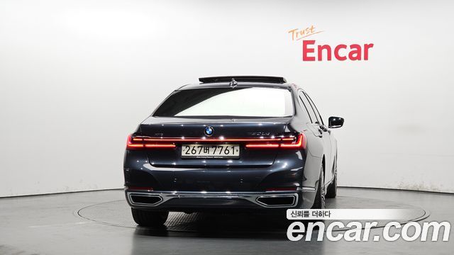 BMW 7-Series 730Ld xDrive Design Pure Excellence
