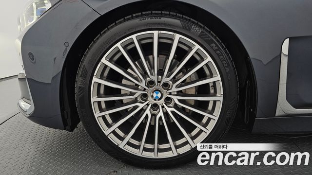 BMW 7-Series 730Ld xDrive Design Pure Excellence