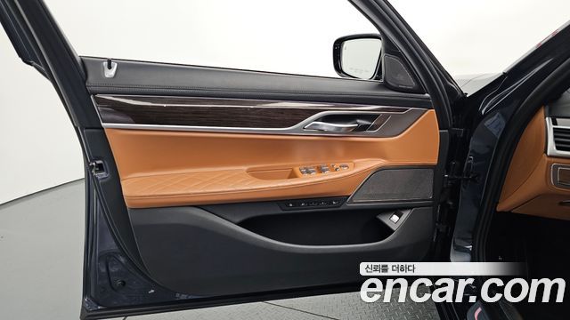 BMW 7-Series 730Ld xDrive Design Pure Excellence