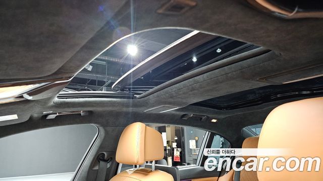 BMW 7-Series 730Ld xDrive Design Pure Excellence
