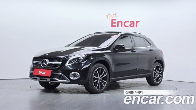 Mercedes-Benz GLA-Class GLA250 4MATIC