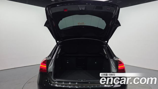 Mercedes-Benz GLA-Class GLA250 4MATIC