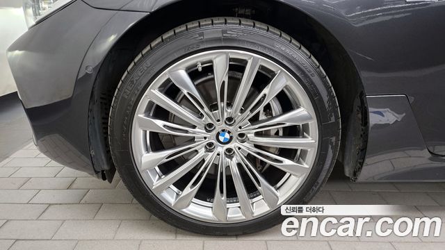 BMW Gran Turismo 640i xDrive Luxury