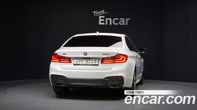 BMW 5-Series 530i xDrive M Sport Package