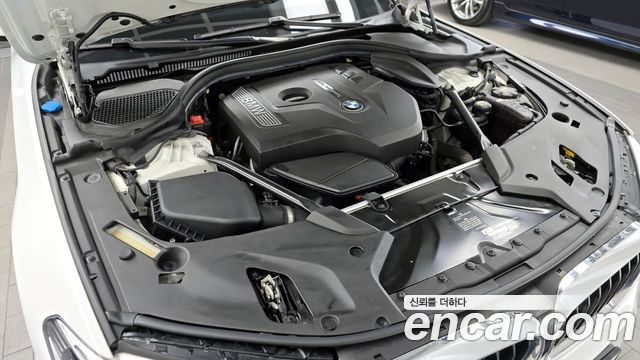 BMW 5-Series 530i xDrive M Sport Package