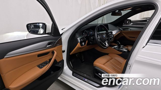 BMW 5-Series 530i xDrive M Sport Package