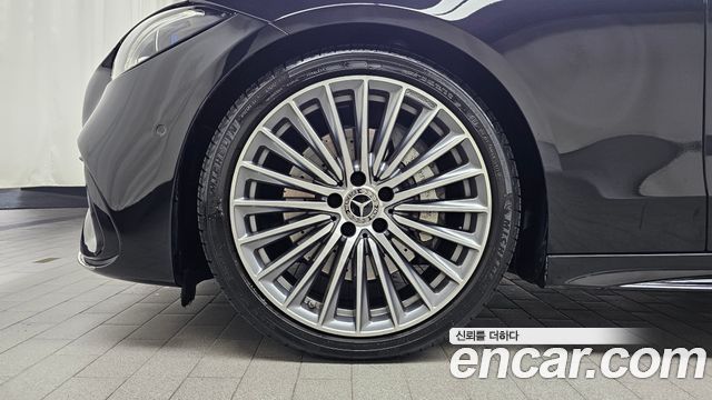 Mercedes-Benz C-Class C300 4MATIC AMG Line