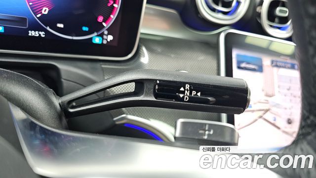 Mercedes-Benz C-Class C300 4MATIC AMG Line