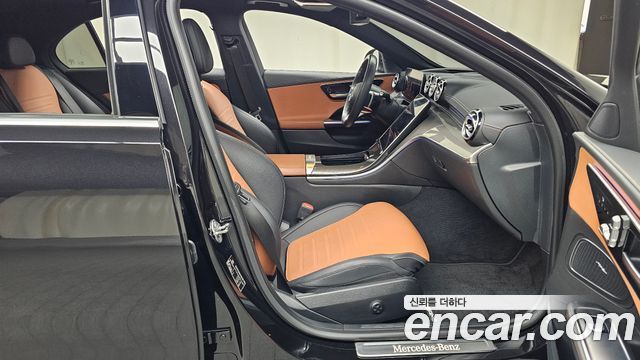 Mercedes-Benz C-Class C300 4MATIC AMG Line