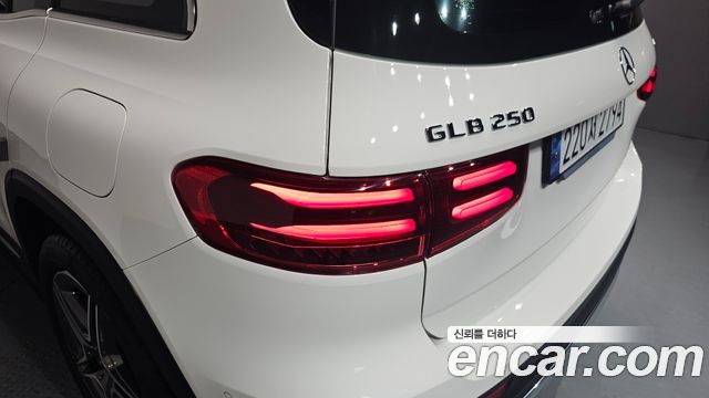 Mercedes-Benz GLB-Class GLB250 4MATIC