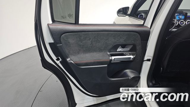 Mercedes-Benz GLB-Class GLB250 4MATIC