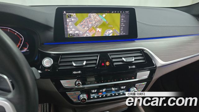 BMW 5-Series 530i M Sport Package Plus