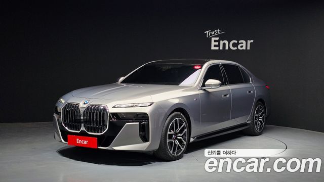 BMW 7-Series 740i xDrive M Sport
