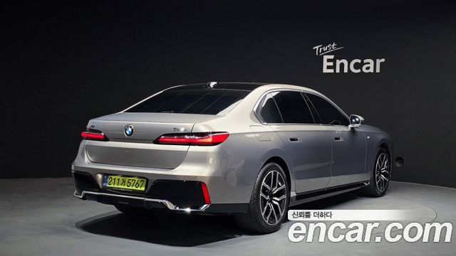 BMW 7-Series 740i xDrive M Sport